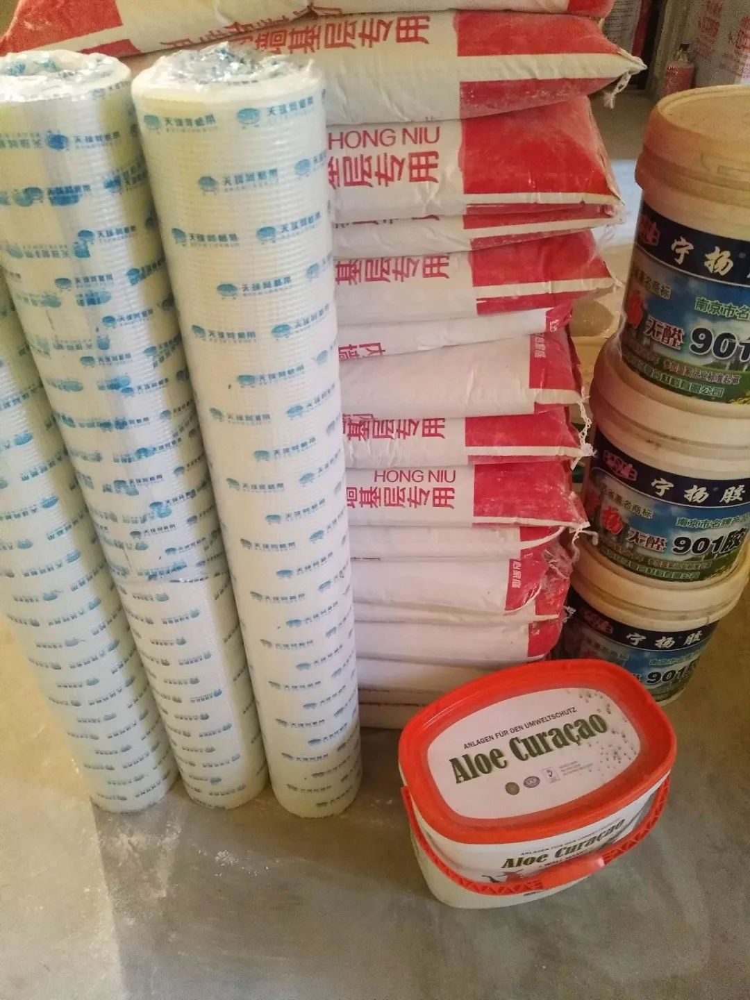 南京龍?bào)椿ㄔ?0㎡現(xiàn)代輕奢--老房升級改造，變身時(shí)尚精致家！36油漆施工