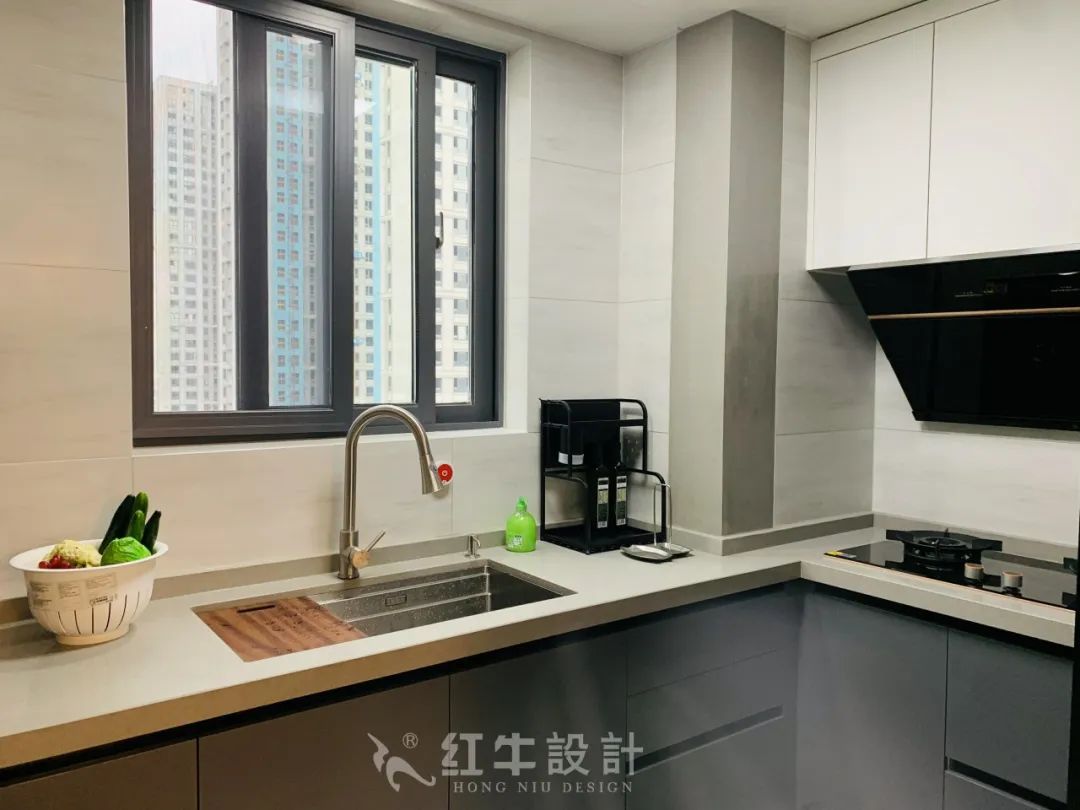 最美畢業(yè)照 ④--保利國際社區(qū)96㎡現(xiàn)代風(fēng)格“成品家”！06