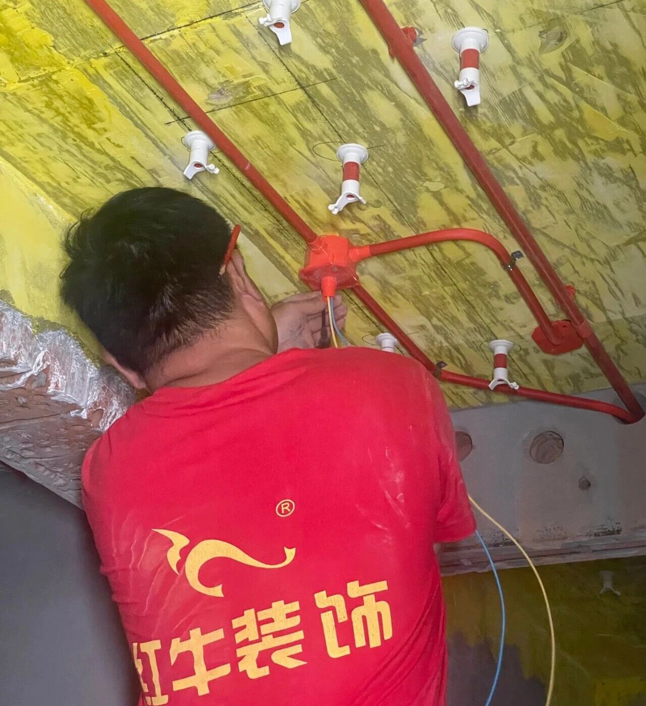 設(shè)計(jì)師工地巡檢，用腳步丈量細(xì)節(jié)，護(hù)航效果完美落地！03