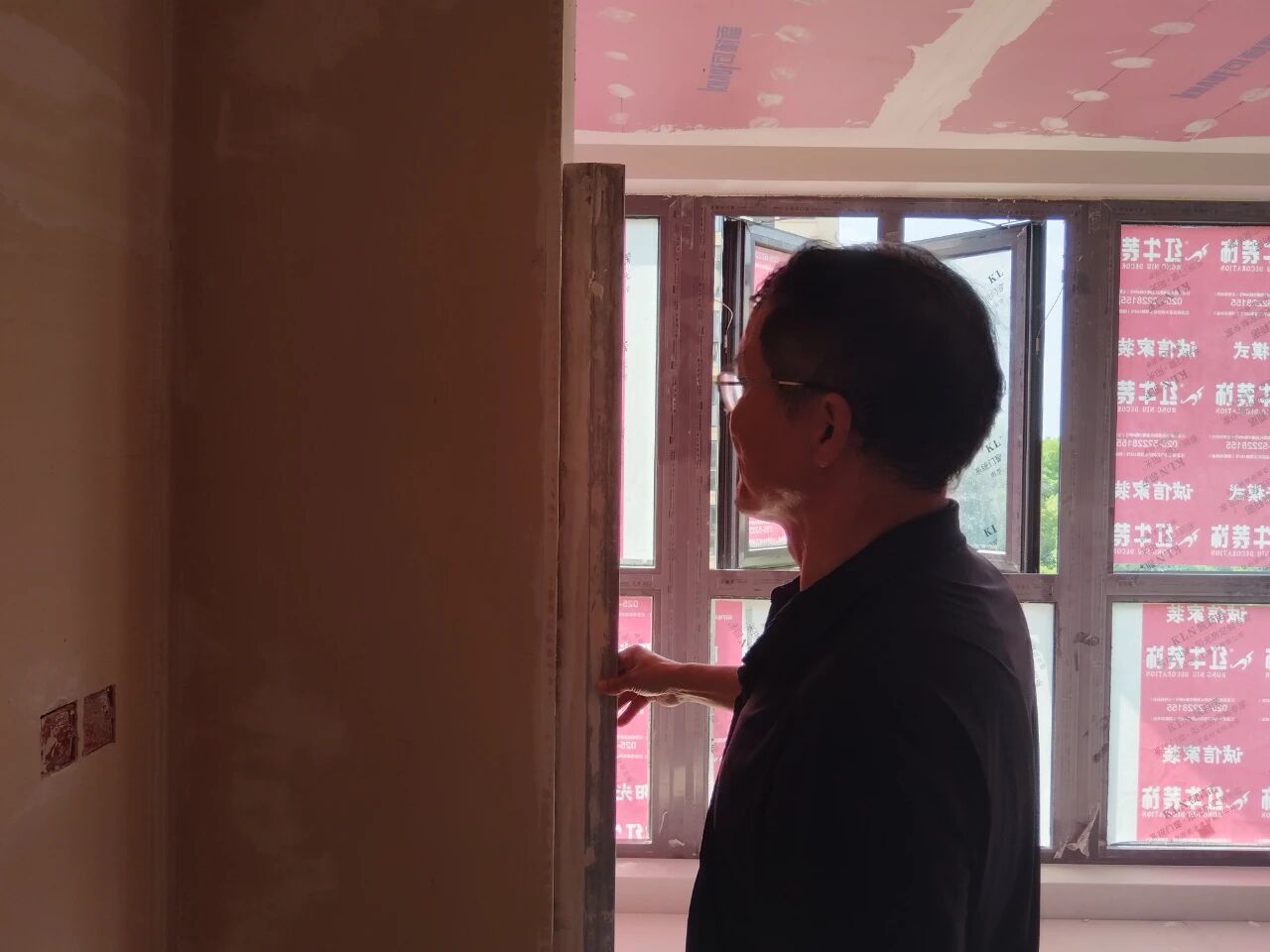 設(shè)計(jì)師工地巡檢，用腳步丈量細(xì)節(jié)，護(hù)航效果完美落地！07